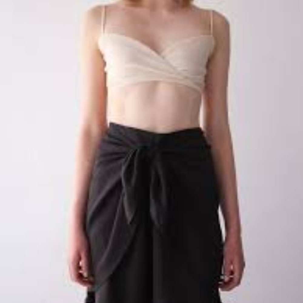 SHAINA MOTE PETALO SHORTS - M - BRAND NEW WITH TAG